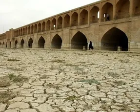 گزارش ناسا از خشکسالی ایران و نقش توالت فرنگی در مصرف آب به نقل از آی بس