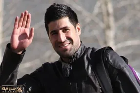 تماشاگر مرموز بازی استقلال که بود؟
