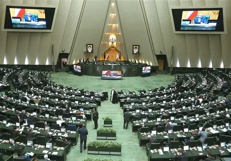 لایحه رتبه بندی معلمان به صحن نیامده دوباره راهی کمیسیون شد!