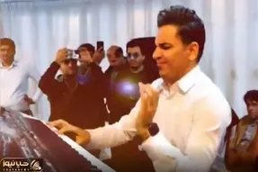 آواز بهجتی؛ زده به سیم آخر چه ارگ شاد آمبولانسی میزنه فقط رقصش عین مار جست و خیز کرد