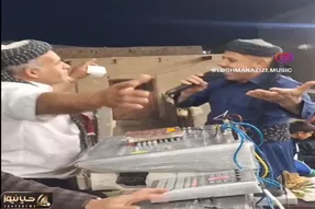 آواز شاد؛ خواننده وسط عروسی شی شی شیطونک خوند پیر و جوون از خودبیخود شدن ریختن وسط