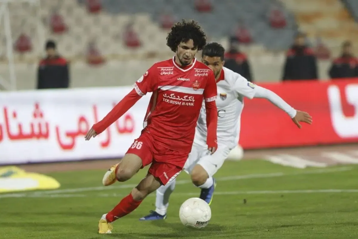 یحیی یک هافبک دفاعی جدید رو کرد!