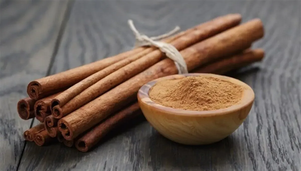 چوب دارچین یا دارچین پودر شده؛ کدام یک بهتر است؟