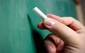 تعیین تکلیف ۸۰ هزار معلم حق التدریسی و نهضتی