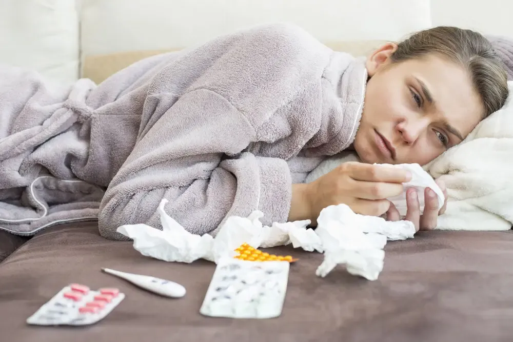 چگونه امیکرون را از سرما خوردگی تشخیص دهیم؟