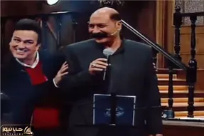 آوز شاد؛ این آقا گردن و سیبیل کلفت ستاره میشی میزنی یه چشمک رو مهد کودکی میخونه اداشوو