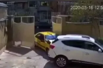 (ویدئو) تصادف عجیب تاکسی و ورود به یک خانه در تهران!