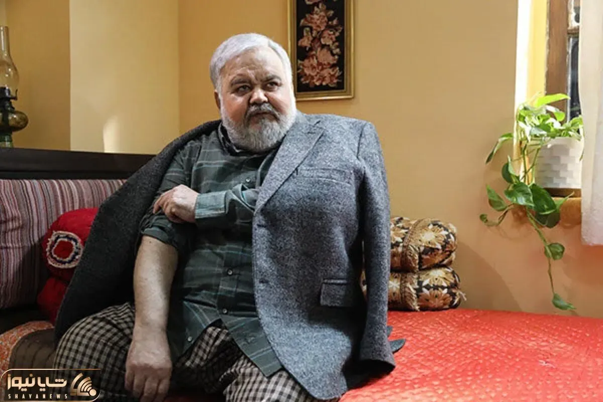 آواز مسروری؛ اکبر عبدی با آهنگ خاطرخواهت میمونم تو قسمت زنانه چه رقص اسلوموشنی رفت