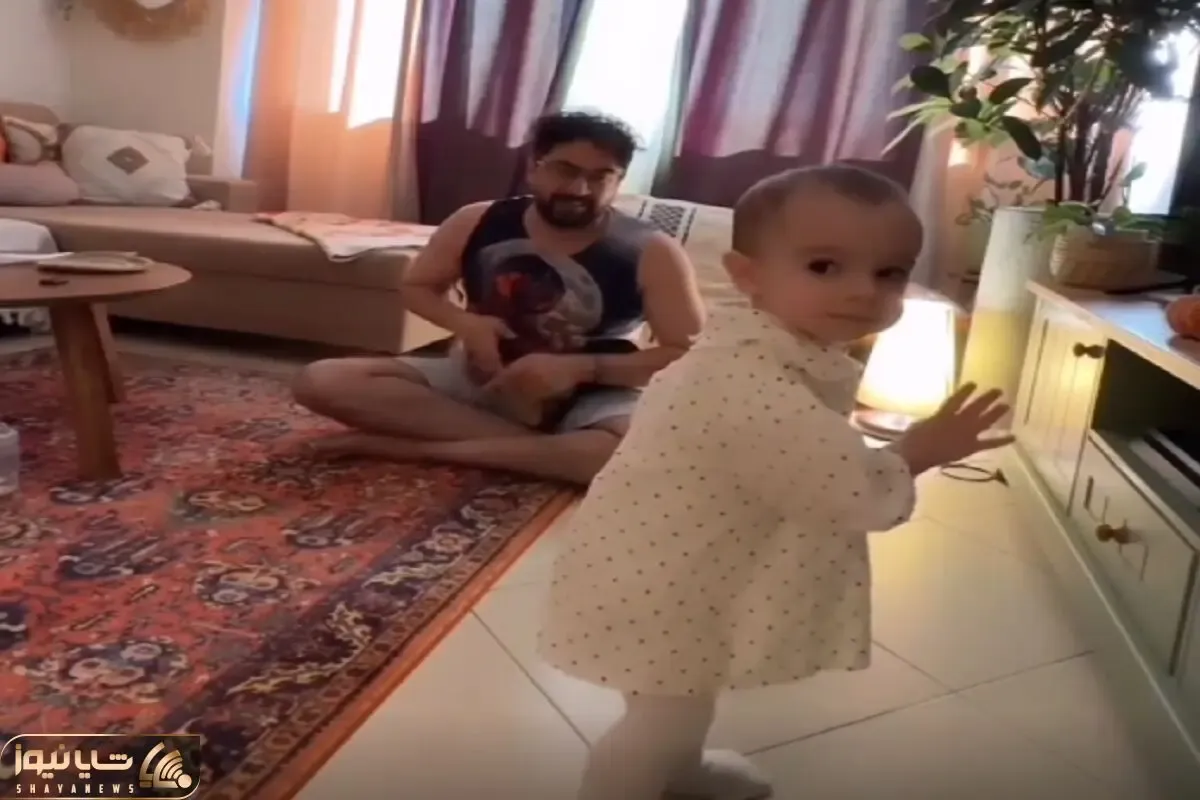 آواز شاد؛ این آقا شروع کرد تنبک زدن دختر کوچولوش اومد وسط رقصید خستگی مرد به کل در رفت
