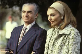 سفر به ایام قدیم سال 1348؛ ادا و اطوار رقصی فرح و محمدرضا پهلوی عشرت جو حین تفریح