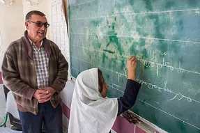 واریز مطالبات معلمان بازنشسته با دستور مجلس