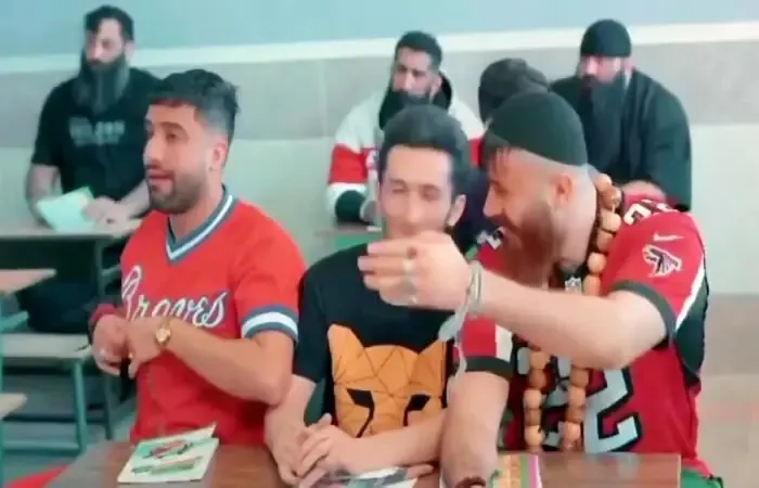 دانلود قسمت اول فصل دوم طنز زنگ آخر