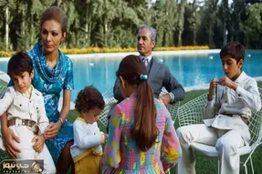 کنجکاوی در ایام قدیم سال 1352؛ کاخ های پهلوی دوم و میز آرایش فرح پزده و دیتیل سلطنتی