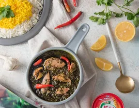 طرز تهیه قلیه ماهی یه خورشت خوشمزه و دلبر؛ برای اونایی که عشق جنوب و غذاهای جنوبین