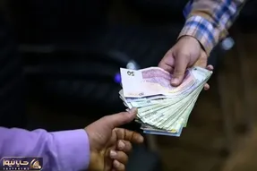 انتقاد از افزایش ناچیز حقوق کارمندان