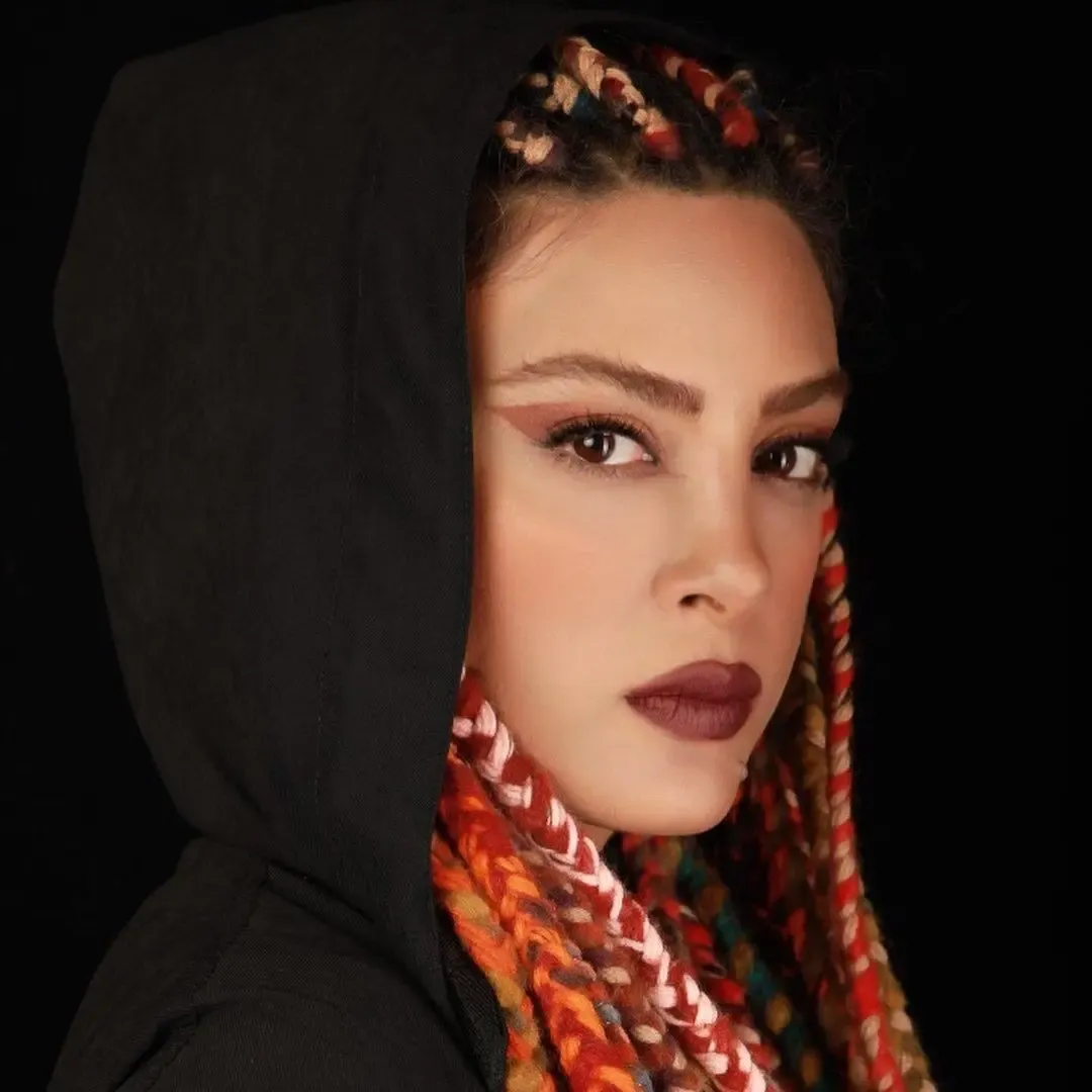 عکس حدیثه تهرانی با ظاهر و آرایش عجیبش در اینستاگرام!