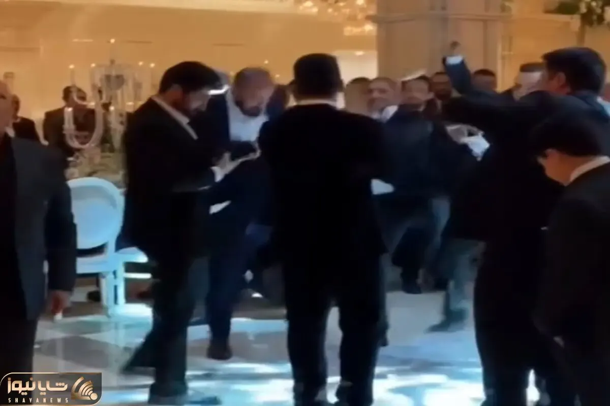 آواز محلی؛ عروسی حسن یزدانی تو کرج با رفقاش مازنی میرقصن تو لباس دومادی