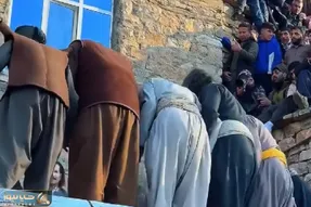 آواز محلی؛ عروسی پیر شالیار خفن ترین عروسی کردا چه گیسوهاشون افشون و رقص عجیبی میکنن