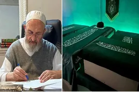 آیت الله جعفر سبحانی احتمالا بر پیکر آیت الله خامنه ای رهبر شهید نماز می خواند
