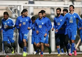 پیشنهاد شگفت انگیز میلیاردی به استقلال؛ خوشبختی به آبی ها روی آورد!