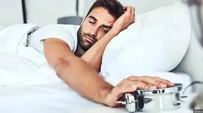 بیدار شدن از خواب صبحگاهی برات سخته؟ این مقاله رو بخون
