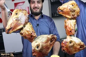 کله پاچه؛ جل الخالق از کله بز گردنبند درست کرده و کبابش کرد؛ همش نباید که آبکی باشه