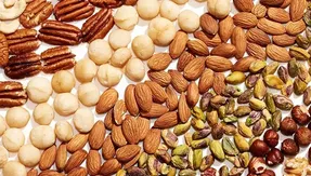 قیمت انواع آجیل و خشکبار در بازار امروز سه شنبه 14 بهمن 99