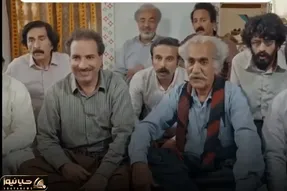 آواز شاد؛ یکی اومد برا اهالی روستا بیت باکس زد اولش متعجبن بعد همچین تکون دادن