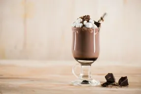 طرز تهیه میلک شیک موز و شکلات به روش کافی شاپی