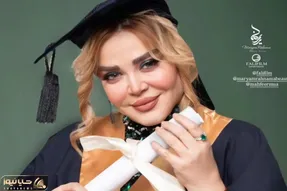 (ویدئو) بهاره رهنما با تیپ مجلسی مدرک دکتری گرفت!