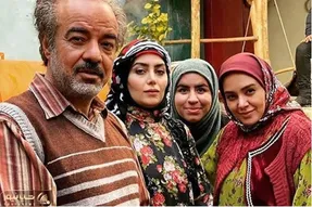 سکانس خندان/نورالدین خانزاده لوبیا پلو بدون برنج سفارش میده/پشت صحنه مرده از خنده