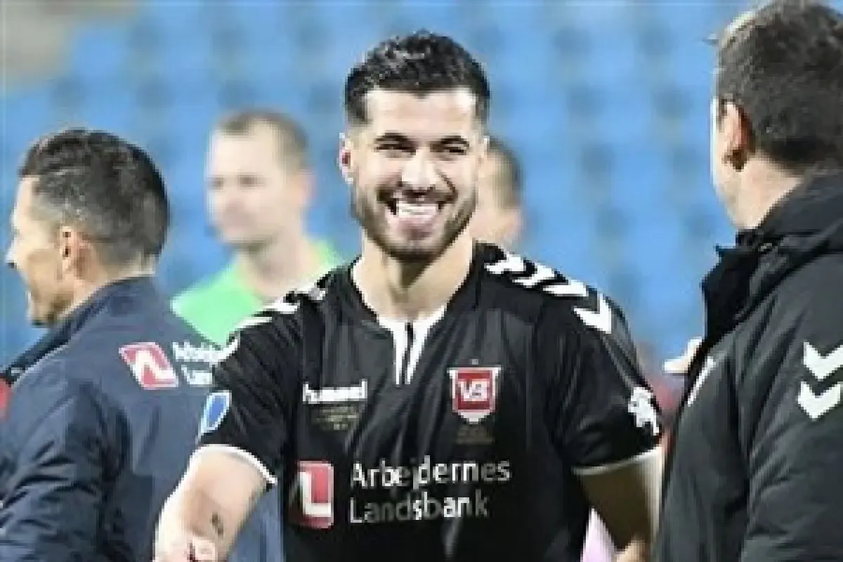 بمب نقل و انتقالات در استقلال؛ استوری معنادار سعید عزت اللهی!