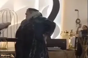 آواز شاد؛ ننه جون پیر با شال تومان مدل اصیل آذری پرید وسط فقط واسه شاباش جمع کردن