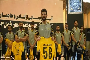 ابتکار قشنگ سپاهان؛ رامین رضاییان با موتور نیازمند با درشکه!