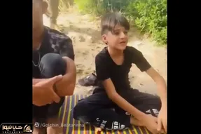آواز احساسی؛ پسر بچه خوش صدا آهنگ محلی رو یجوری خوند که همه به وجد اومدن بنازم