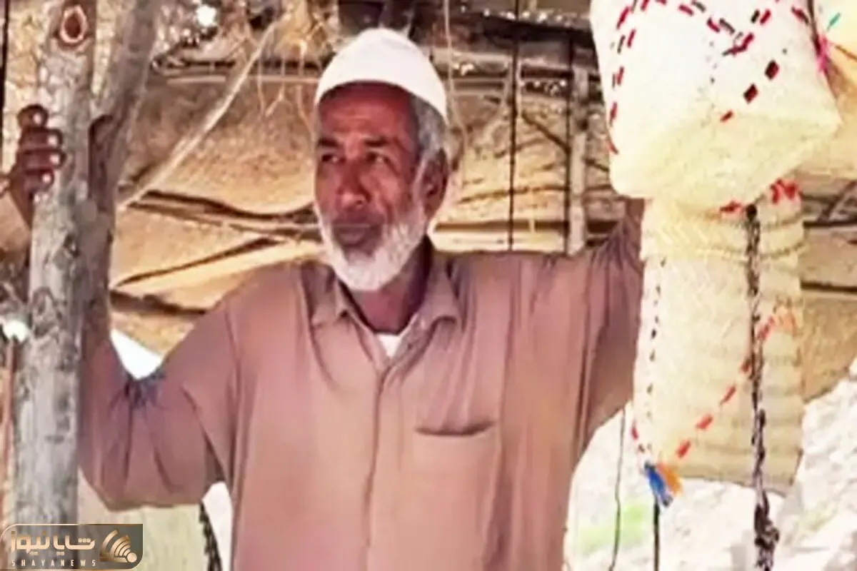 این مرد دستفروش چابهاری به ۱۵ زبان مسلط است!