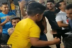 آواز شاد؛ پسر بچه تپلی جوری قر میاد و عرق میریزه بزرگترا صف کشیدن باهاش بتونن برقصن