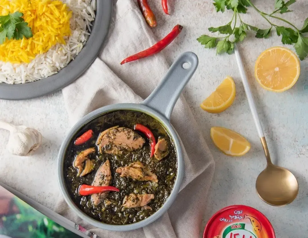 طرز تهیه قلیه ماهی یه خورشت خوشمزه و دلبر؛ برای اونایی که عشق جنوب و غذاهای جنوبین
