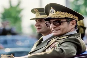 سفر به ایام قدیم؛ اسب سواری متبخترانه محمدرضا پهلوی حین سرکشی