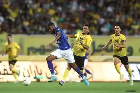 جدول لیگ برتر پس از توقف استقلال برابر سپاهان و برد پرسپولیس مقابل پیکان