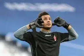 بازیکن جنجالی پرسپولیس تیم جدیدش را انتخاب کرد