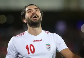 دوستی خاله خرسه در اردوی تیم ملی؛ خطر از بیخ گوش انصاری فرد گذشت