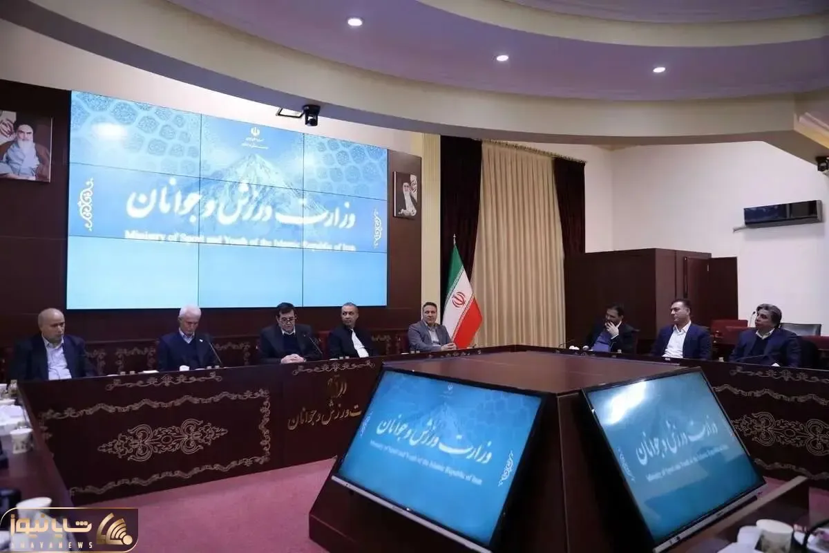 نشست اضطراری وزیر ورزش با مدیران چهار غول لیگ برتر؛ غیبت زنوزی جنجال‌ساز شد