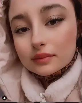 استوری جذاب نیکا فرقانی در آب و هوای برفی سوئد!