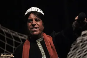 آواز شاد؛ آهنگ بندری با صدای محمود جهان که همه رو به رقص در مییاره بنازم به این حنجره
