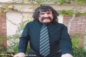 آواز شاد؛ مرد عین بستنی که جلو آفتاب آب میشه میرقصه فقط اون جایی که زلفاشو افشون کرد