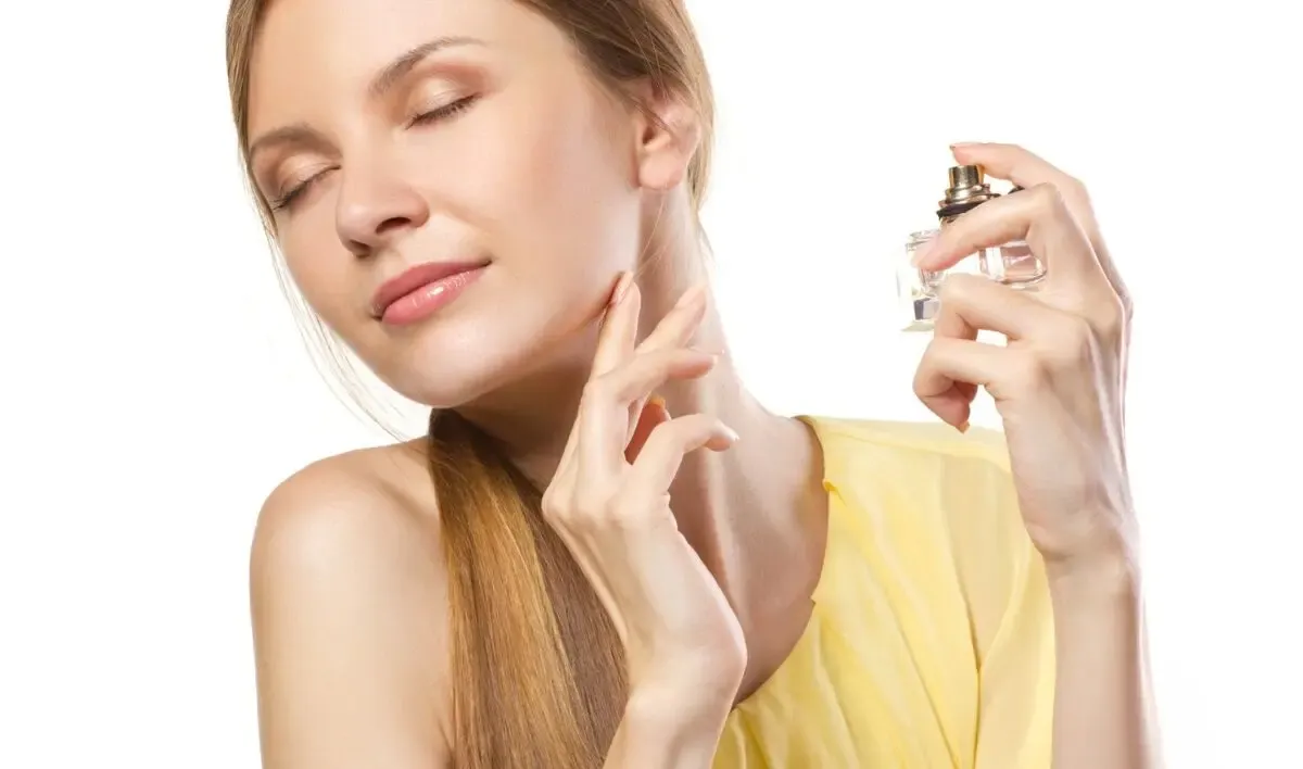 فوت و فن هایی برای عطر زدن و خوشبوتر شدن