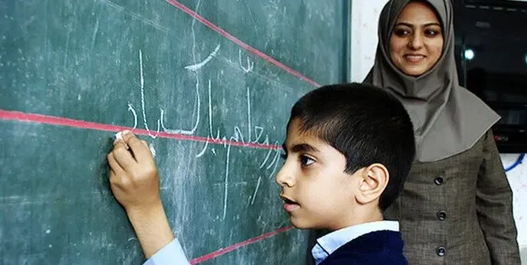 واکنش آموزش و پرورش به شایعه کسر حقوق معلمان