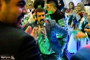 یکی از دیدنی ترین سکانس های پایتخت که جهانی شد| رقاص چه قری میده