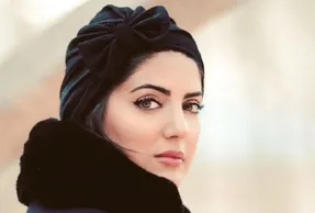 (عکس) عکس جذاب و رنگی هلیا امامی!